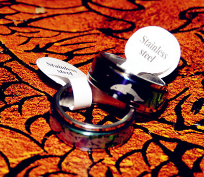 时尚新款魔力转运戒指（戒指表面可以转动）