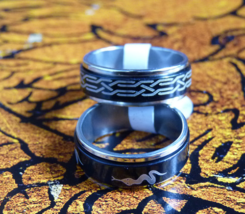 简约新款魔力转运戒指（戒指表面可以转动）