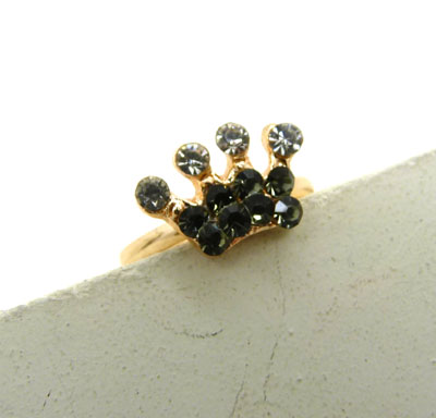 正品高档奥地利水钻 仿真镶钻水晶戒指 精美镀金戒指 永不退色持久保色---戒指