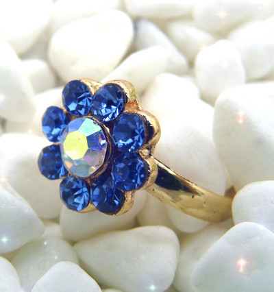 多彩钛钢锆石潮人时尚彩色戒指 简约大气金戒指 潮流女多钻炫丽指环