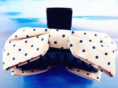 五彩缤纷布艺花点蝴蝶之恋/爪夹