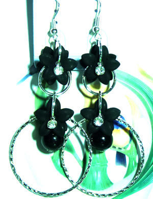 亚太流行亮钻花朵珍珠360耳环