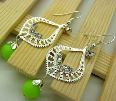 时尚个性闪亮合金镶钻耳饰耳圈 女士潮流耳坠女耳环 亚克力珍珠耳环