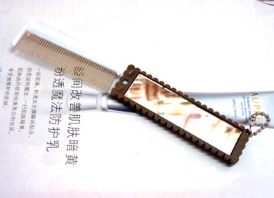 时尚伸展按摩带镜梳（5835）