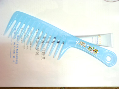 可爱卡通宽齿好用梳（2011）
