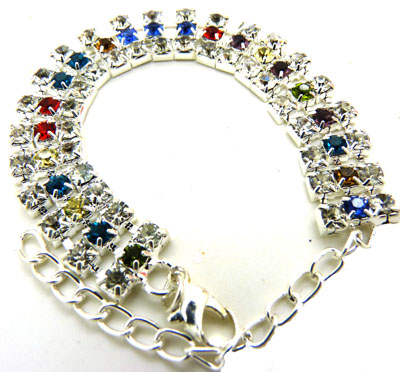  韩式流行精品带钻手链 潮女必备 （三排带钻手链）	