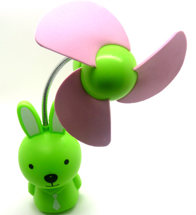 可爱卡通底座三叶草安全直流电充电式风扇	