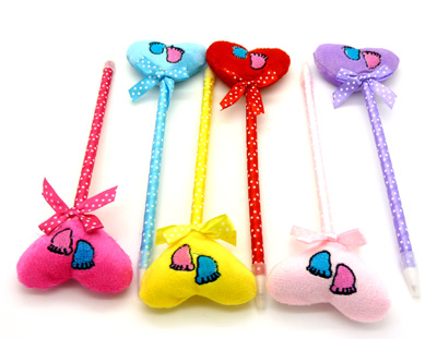 生日礼品文具学生奖品 毛绒玩具圆珠笔 可爱卡通笔 毛绒笔	