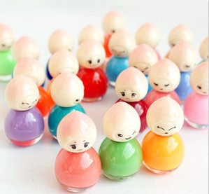 蜜桃宝宝卡通造型 7ml 迷你瓶装彩色指甲油 多色	