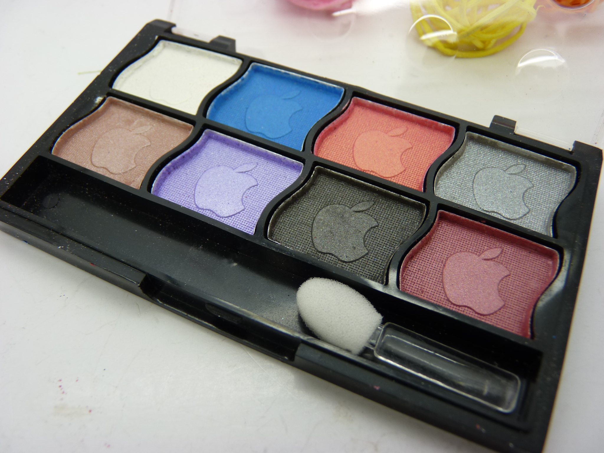 炫丽魅惑眼影---欧罗蒂魔幻眼影	