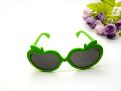 儿童太阳镜男女童可爱心墨偏光太阳眼镜3-8岁-12004小孩