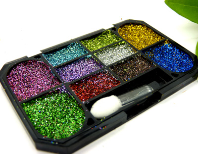 精致多色裸妆眼影化妆粉 眼妆必备清新炫丽眼影	