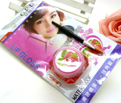 彩妆 滋润防水 色泽饱满---G03唇冻	