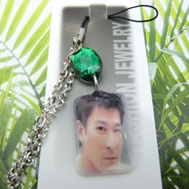 小可爱清新镶钻明星挂件	