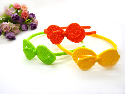 糖果色塑料发箍 三朵小花蝴蝶彩色儿童发饰