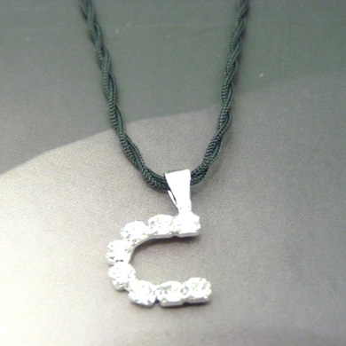 复古靓钻白金坠项链