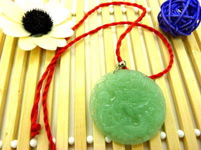 精美天然玉龙牌项链/龙霸天下吊坠