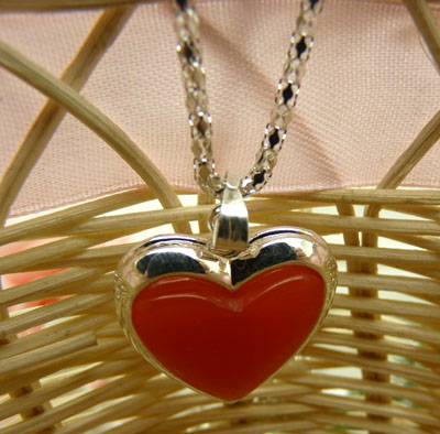 新款项链可以放照片的项链 心形吊坠 送女友礼物	