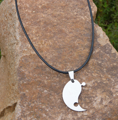 欧美 朋克一族 90后的最爱 合金皮绳项链 终身保色