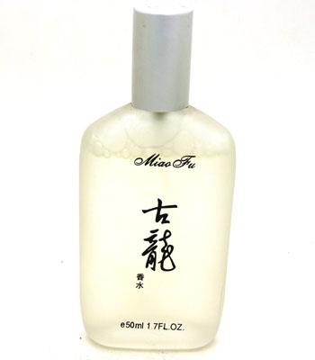 正品香水女士化妆用品 淡香水 专柜正品---黑白古龙香水40号