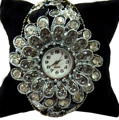 女式满钻满宝石时尚/钻表/时装表/韩版/赠表盒	