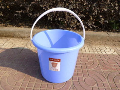 塑料圆桶储水桶加厚塑料桶 -防摔水桶811	