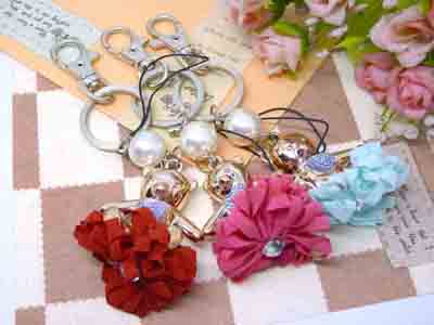 正品 可爱流苏花朵创意汽车钥匙扣钥匙链挂件