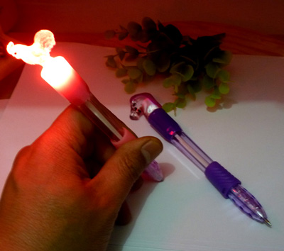 炫彩发光笔 写字就可以发光 LED炫酷多彩颜色