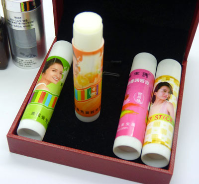 批发曼秀雷敦等天然润唇膏 保湿滋润补水无色水果味护唇膏混批搭配