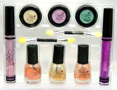 正品 唇彩 唇膏 指甲油8件套 大礼包（非常火爆）！！！