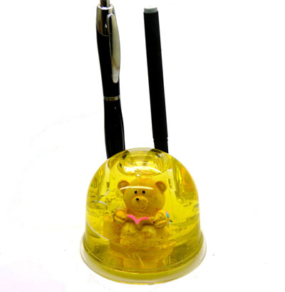 新奇特入油笔筒 及时尚又有艺术感 厂家直批！！！