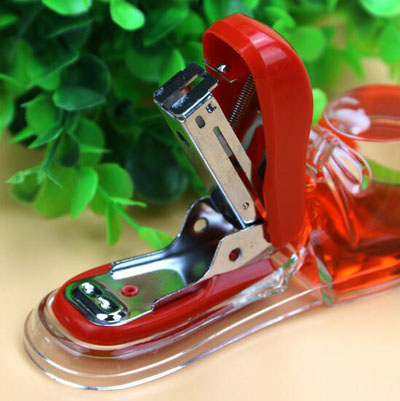 新奇特订书机 独一无二的订书机和摆件  批发
