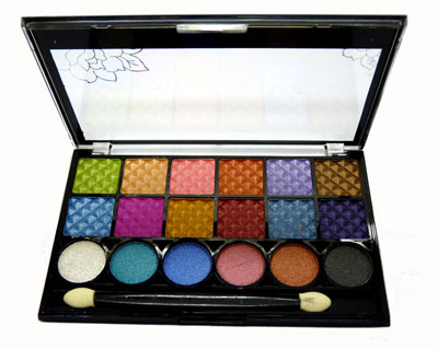 新款眼影 多色眼影 外观时尚大气 淑女必备厂家直批