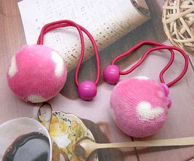 特价一对时尚弹力柔软皮筋手工撞色毛球发圈学生发绳